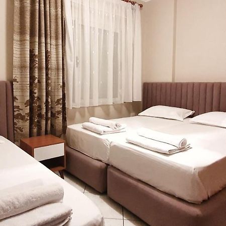 Numa Apartament Вльора Екстер'єр фото