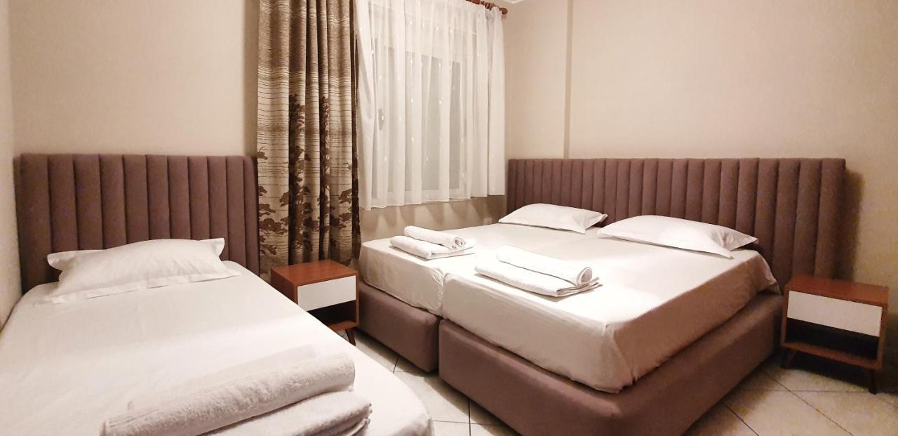 Numa Apartament Вльора Екстер'єр фото